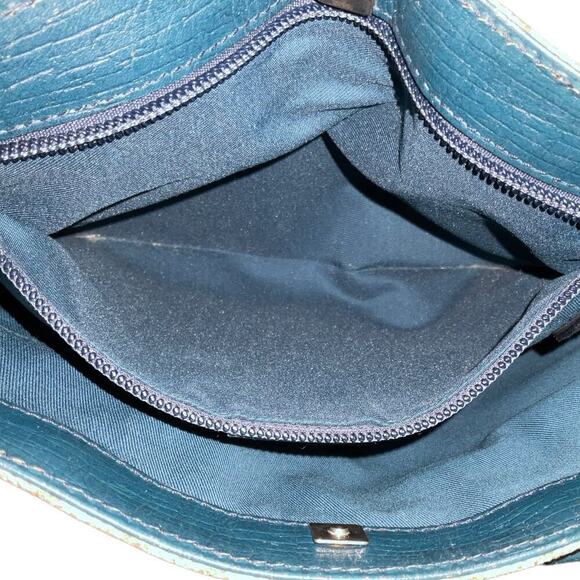 Gucci GG Supreme Flat Vertical Tote with Teal Leather trim and accents - Picture 8 of 15